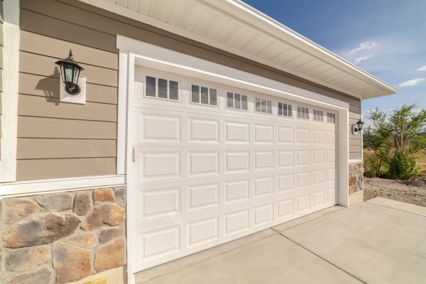 Cost of Garage Lifting in Huntington