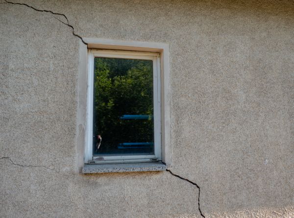 Cost of Sinking Foundation Repair in Huntington